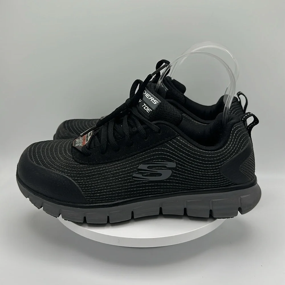SKECHERS Women’s Lightweight Alloy Toe Safety Work Shoe, Size 7